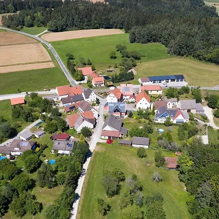 Gasthof Gasthof-pension Brauner Hirsch In - Mittelfranken