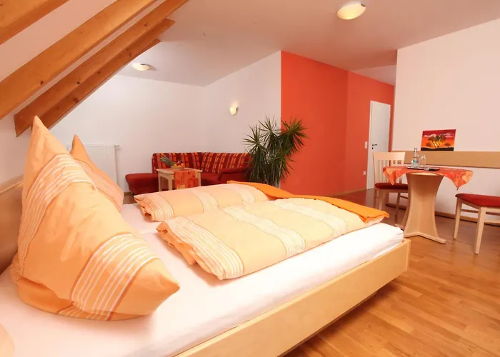 Gasthof-pension Brauner Hirsch In - Mittelfranken 3*