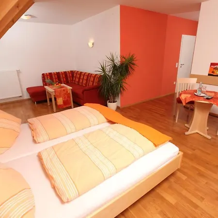 Gasthof-pension Brauner Hirsch In - Mittelfranken 3*