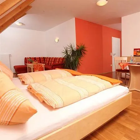 Pensión Gasthof-pension Brauner Hirsch In - Mittelfranken 3*